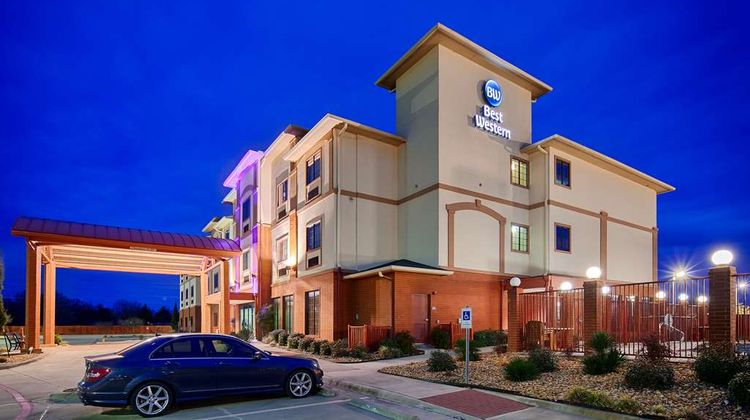 Best Western Giddings Inn & Suites Exterior