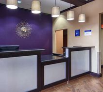 Best Western Giddings Inn & Suites Lobby