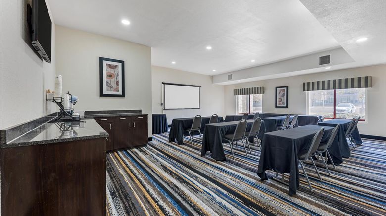 <b>Best Western Plus Austin Airport Inn Ste Meeting</b>. Images powered by <a href="https://iceportal.shijigroup.com/" title="IcePortal" target="_blank">IcePortal</a>.