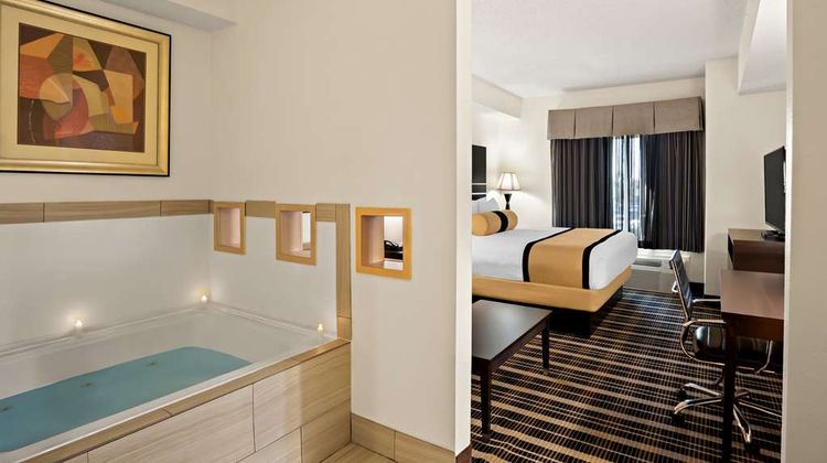 Best Western Plus Rockwall Inn & Suites Room