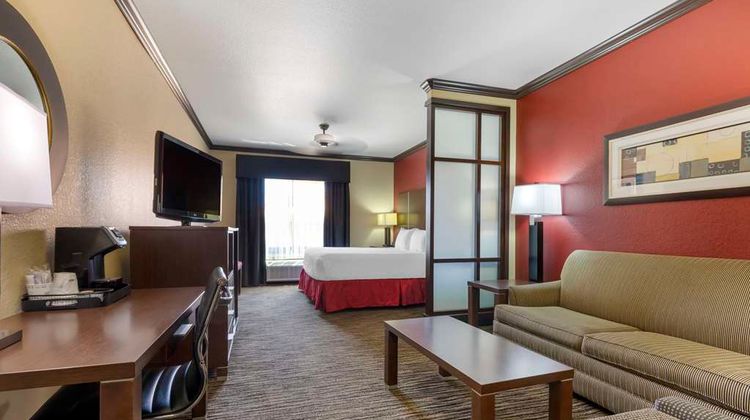 Best Western Plus Classic Inn and Suites Suite