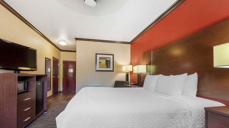 <b>Best Western Plus Classic Inn and Suites Room</b>. Images powered by <a href="https://iceportal.shijigroup.com/" title="IcePortal" target="_blank">IcePortal</a>.