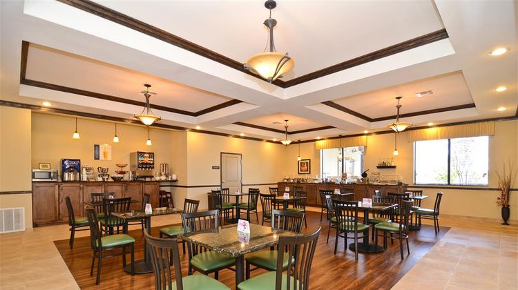 Best Western Plus Emory at Lake Fork Restaurant