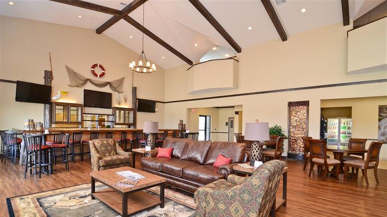 <b>Best Western Plus Emory at Lake Fork Lobby</b>. Images powered by <a href="https://iceportal.shijigroup.com/" title="IcePortal" target="_blank">IcePortal</a>.