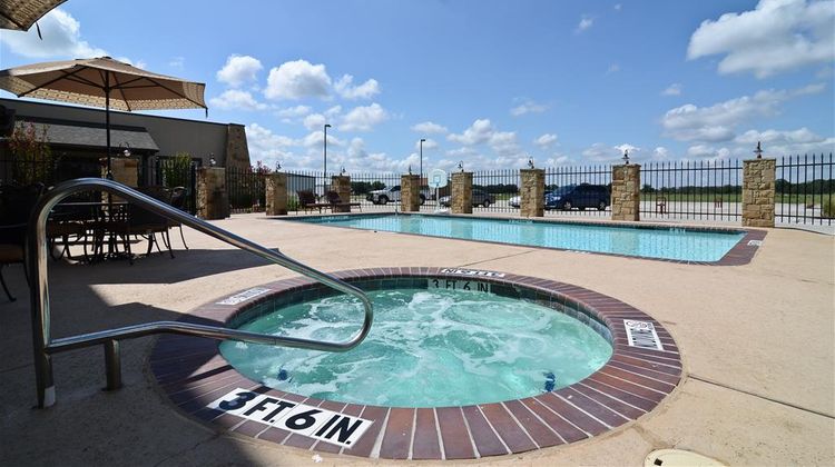 Best Western Plus Emory at Lake Fork Spa