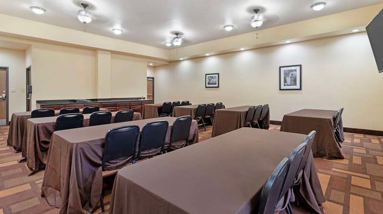 <b>Best Western Plus Goliad Inn & Suites Meeting</b>. Images powered by <a href="https://iceportal.shijigroup.com/" title="IcePortal" target="_blank">IcePortal</a>.