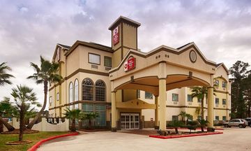 Best Western Plus New Caney Inn & Suites