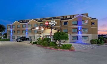 Best Western Plus Arlington North Hotel