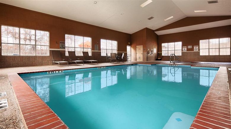<b>Best Western Plus Cutting Horse Suites Pool</b>. Images powered by <a href="https://iceportal.shijigroup.com/" title="IcePortal" target="_blank">IcePortal</a>.