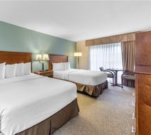 Best Western Plus Atrium Inn Room