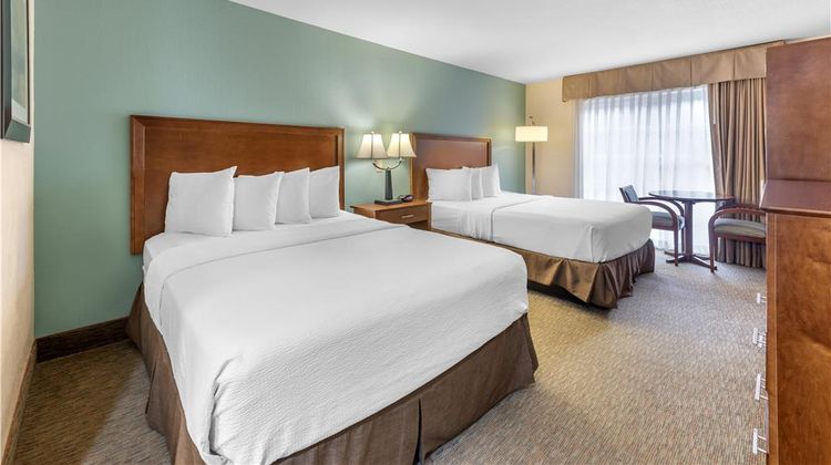 Best Western Plus Atrium Inn Room