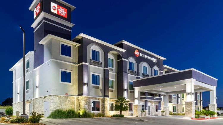 Best Western Plus Pleasanton Hotel Exterior