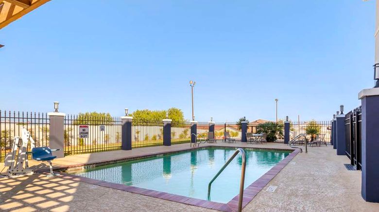 <b>Best Western Plus Pleasanton Hotel Pool</b>. Images powered by <a href="https://iceportal.shijigroup.com/" title="IcePortal" target="_blank">IcePortal</a>.