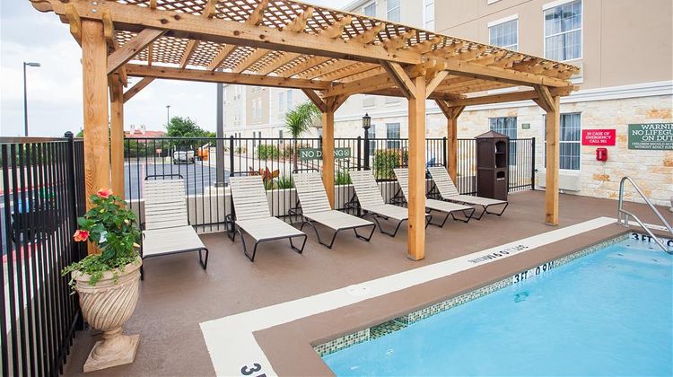 Best Western Plus Georgetown Inn & Stes Pool
