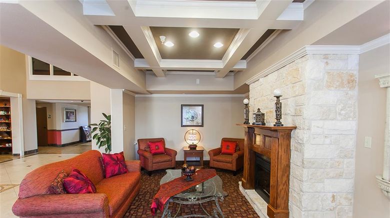 <b>Best Western Plus Georgetown Inn & Stes Lobby</b>. Images powered by <a href="https://iceportal.shijigroup.com/" title="IcePortal" target="_blank">IcePortal</a>.