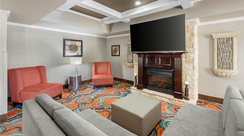 <b>Best Western Plus Georgetown Inn & Stes Lobby</b>. Images powered by <a href="https://iceportal.shijigroup.com/" title="IcePortal" target="_blank">IcePortal</a>.