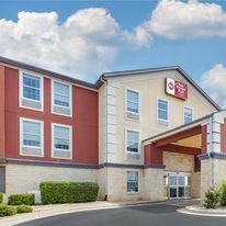 Best Western Plus Georgetown Inn & Stes