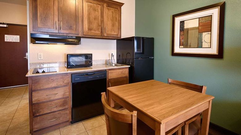 <b>Best Western Plus Seminole Hotel & Stes Suite</b>. Images powered by <a href="https://iceportal.shijigroup.com/" title="IcePortal" target="_blank">IcePortal</a>.
