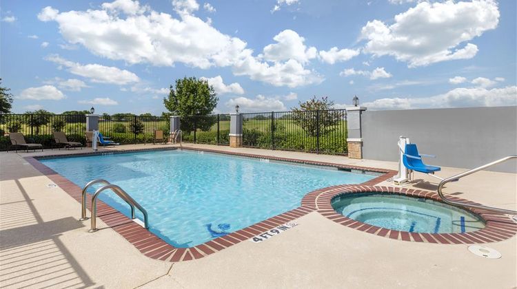 Best Western Plus Forest Hill Pool