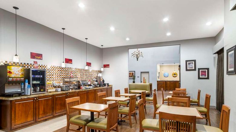 <b>Best Western Plus Hobby Arpt Inn & Stes Restaurant</b>. Images powered by <a href="https://iceportal.shijigroup.com/" title="IcePortal" target="_blank">IcePortal</a>.