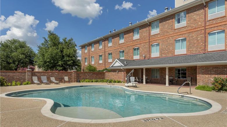 <b>Best Western Plus Waxahachie Inn & Stes Pool</b>. Images powered by <a href="https://iceportal.shijigroup.com/" title="IcePortal" target="_blank">IcePortal</a>.