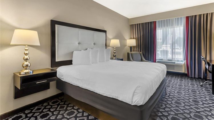 Best Western Plus Laredo Inn & Suites Room