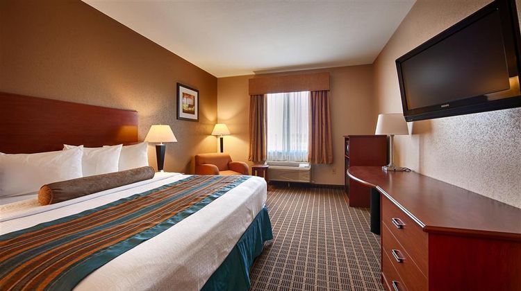 Best Western Orange Inn & Suites Room