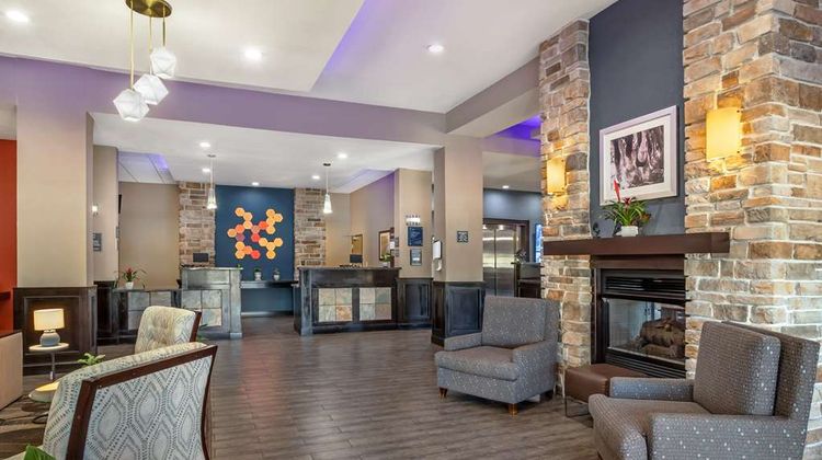 Best Western Plus Lake Jackson Lobby