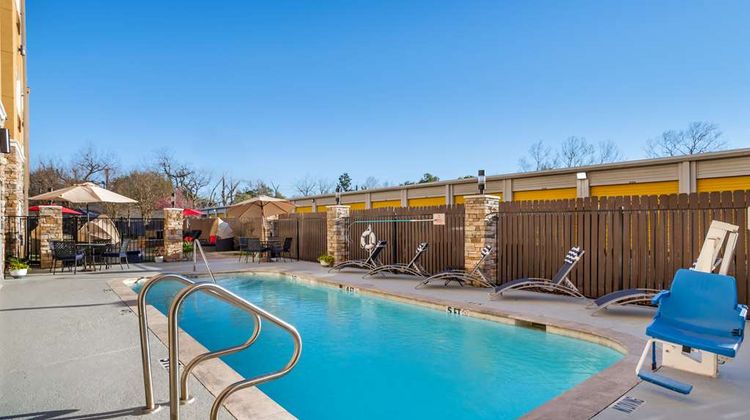 Best Western Plus Lake Jackson Pool