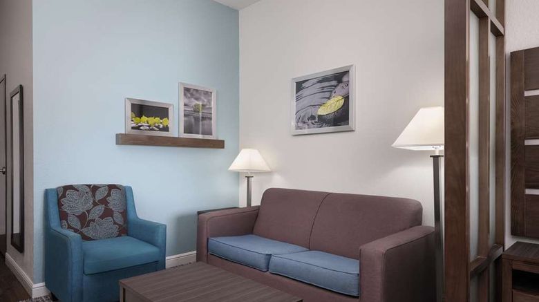 <b>Best Western Plus College Station Inn Suite</b>. Images powered by <a href="https://iceportal.shijigroup.com/" title="IcePortal" target="_blank">IcePortal</a>.