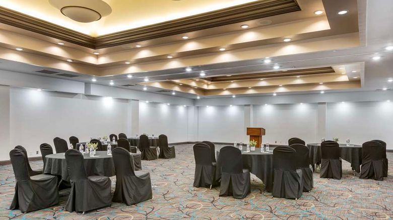 <b>Best Western Plus El Paso Airport Hotel Ballroom</b>. Images powered by <a href="https://iceportal.shijigroup.com/" title="IcePortal" target="_blank">IcePortal</a>.