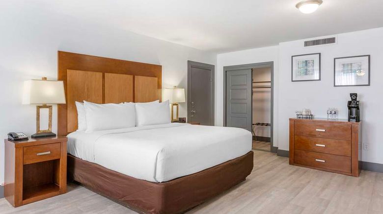 <b>Best Western Plus El Paso Airport Hotel Room</b>. Images powered by <a href="https://iceportal.shijigroup.com/" title="IcePortal" target="_blank">IcePortal</a>.
