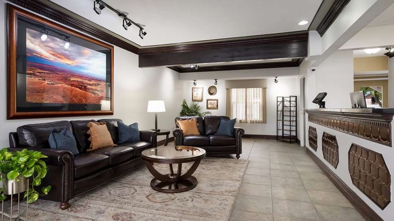 <b>Best Western Butch Cassidy Inn Lobby</b>. Images powered by <a href="https://iceportal.shijigroup.com/" title="IcePortal" target="_blank">IcePortal</a>.