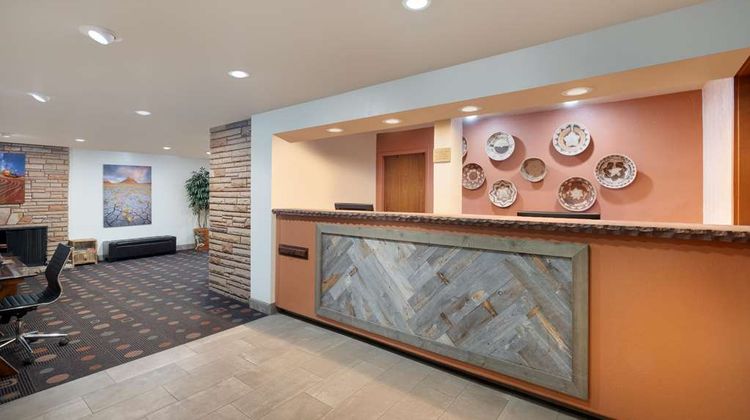 Best Western Red Hills Lobby