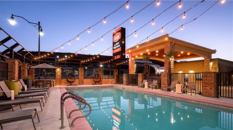 Aiden by Best Western @ St George Pool