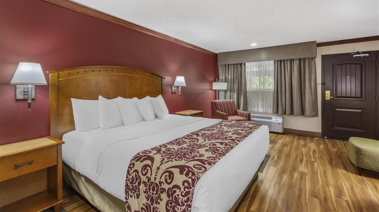Best Western Plus Greenwell Inn Room