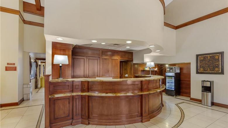 <b>Best Western Plus Greenwell Inn Lobby</b>. Images powered by <a href="https://iceportal.shijigroup.com/" title="IcePortal" target="_blank">IcePortal</a>.