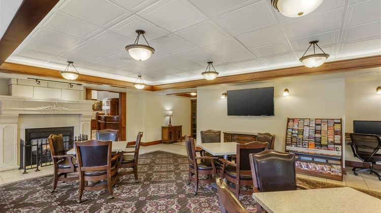 Best Western Plus Greenwell Inn Lobby