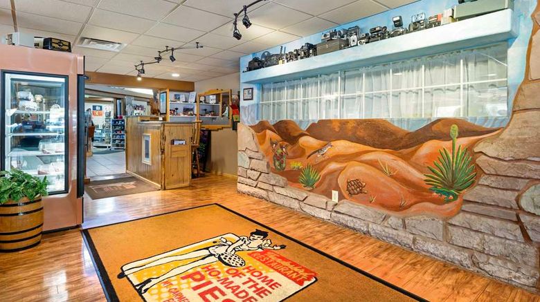 <b>Best Western East Zion Thunderbird Lodge Restaurant</b>. Images powered by <a href="https://iceportal.shijigroup.com/" title="IcePortal" target="_blank">IcePortal</a>.