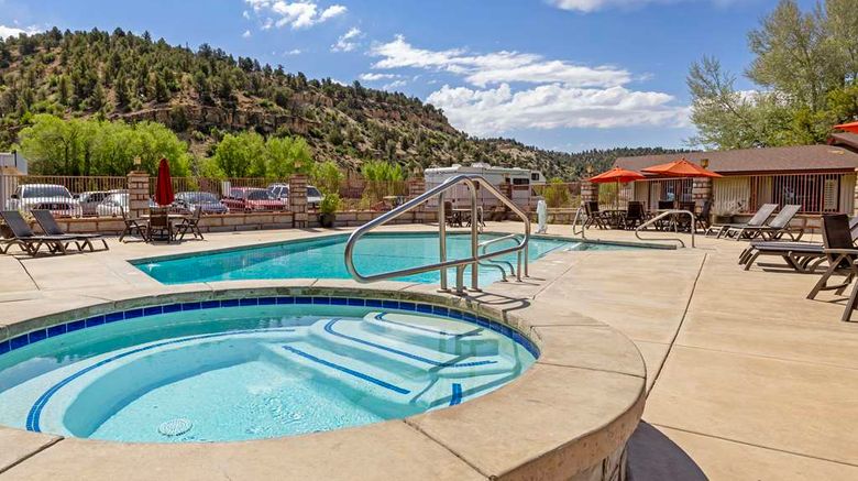 <b>Best Western East Zion Thunderbird Lodge Pool</b>. Images powered by <a href="https://iceportal.shijigroup.com/" title="IcePortal" target="_blank">IcePortal</a>.