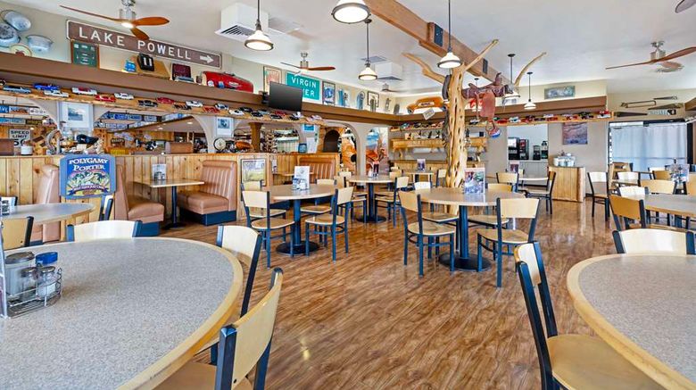 <b>Best Western East Zion Thunderbird Lodge Restaurant</b>. Images powered by <a href="https://iceportal.shijigroup.com/" title="IcePortal" target="_blank">IcePortal</a>.