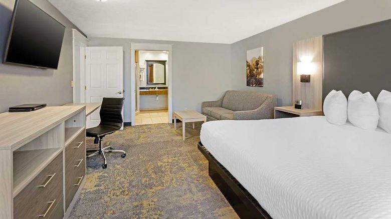<b>Best Western Plus Weston Inn Room</b>. Images powered by <a href="https://iceportal.shijigroup.com/" title="IcePortal" target="_blank">IcePortal</a>.