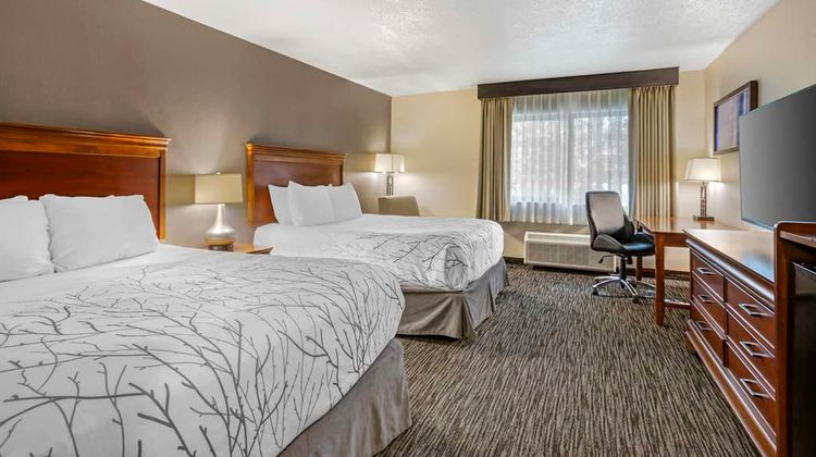 Best Western Plus Landmark Inn Room
