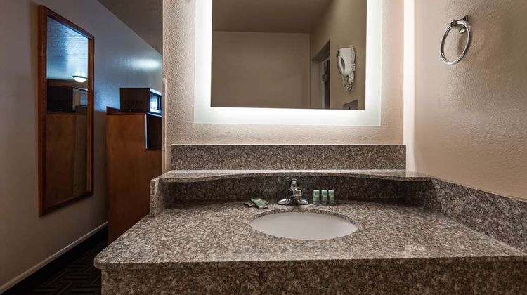 Best Western Paradise Inn Room