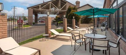 Best Western Plus CottonTree Inn Exterior