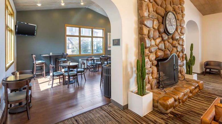 <b>Best Western Plus CottonTree Inn Lobby</b>. Images powered by <a href="https://iceportal.shijigroup.com/" title="IcePortal" target="_blank">IcePortal</a>.