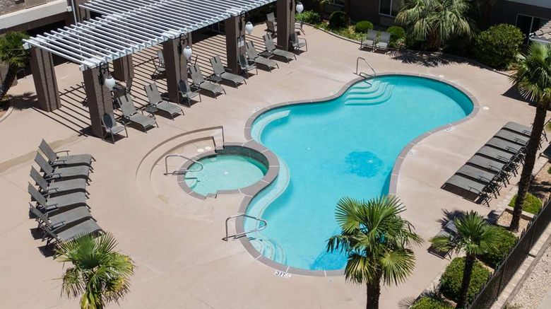 <b>Best Western Plus Abbey Inn Pool</b>. Images powered by <a href="https://iceportal.shijigroup.com/" title="IcePortal" target="_blank">IcePortal</a>.