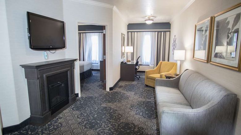 <b>Best Western Plus Abbey Inn Suite</b>. Images powered by <a href="https://iceportal.shijigroup.com/" title="IcePortal" target="_blank">IcePortal</a>.