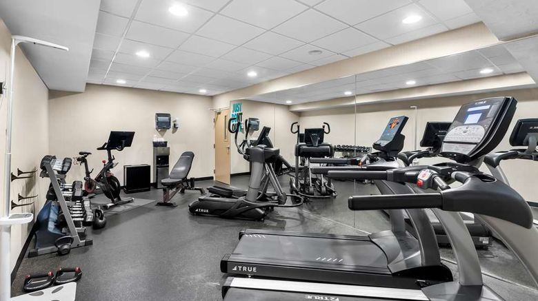 <b>Best Western Plus Abbey Inn Health</b>. Images powered by <a href="https://iceportal.shijigroup.com/" title="IcePortal" target="_blank">IcePortal</a>.