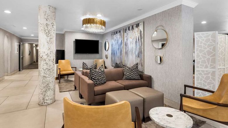 <b>Best Western Plus Abbey Inn Lobby</b>. Images powered by <a href="https://iceportal.shijigroup.com/" title="IcePortal" target="_blank">IcePortal</a>.